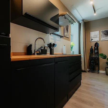 Luga Homes - Karli Apartment