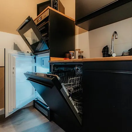Luga Homes - Karli Apartment *
