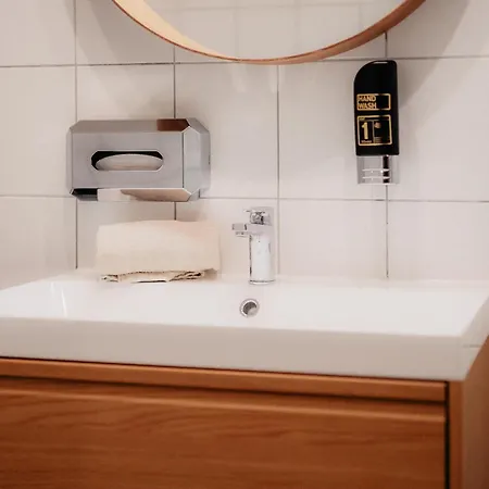 Luga Homes - Karli Apartment *