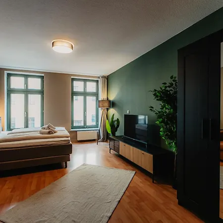 Luga Homes - Karli Apartment *